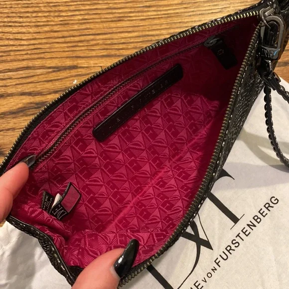 Diane von Furstenberg Leather Wristlet Clutch DVF - Picture 4 of 9